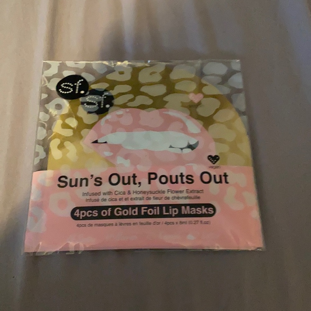 SF GLOW- Sun’s Out, Pouts Out - NEW